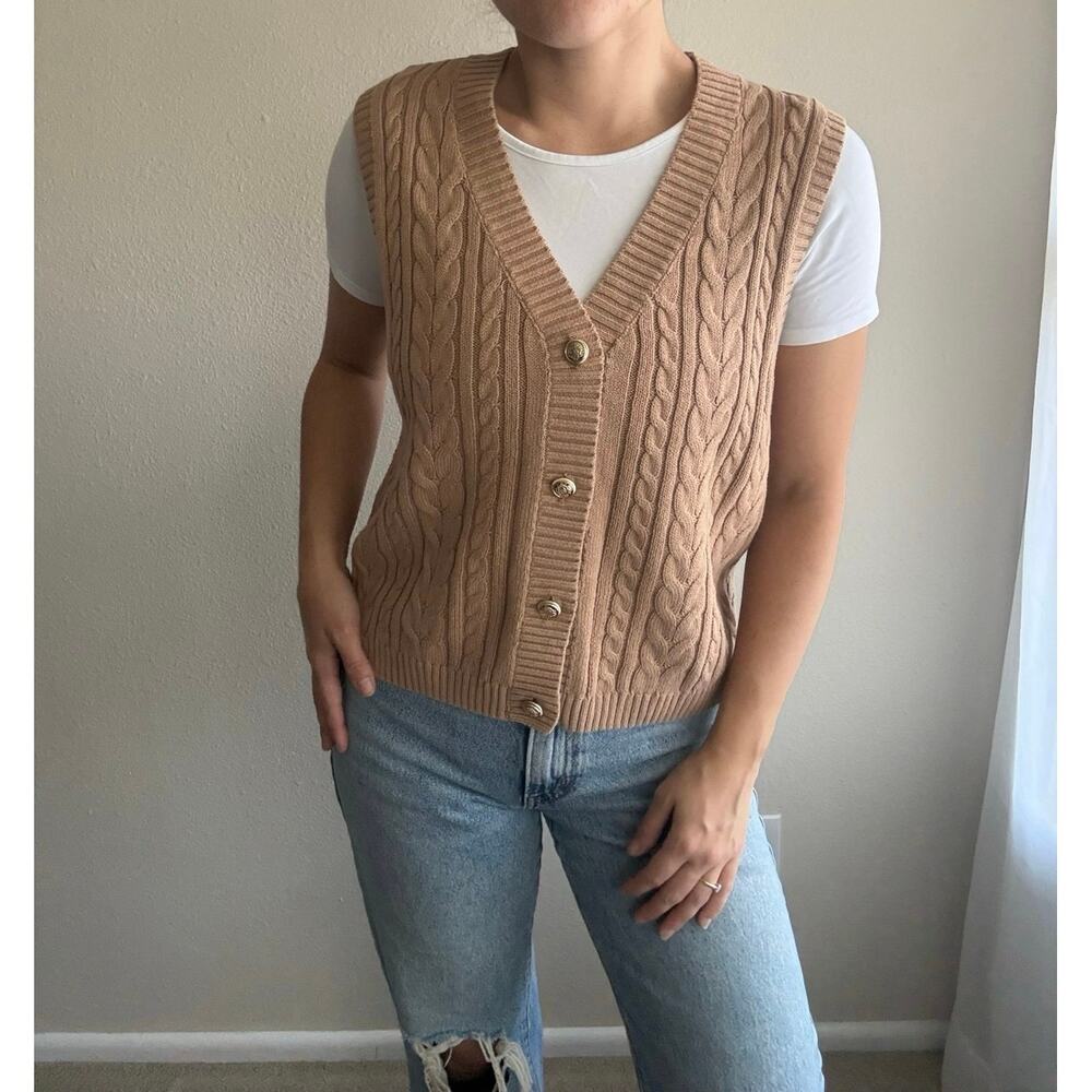 Nicole Miller Tan cable knit Sweater Vest preppy academia equestrian chunky knit